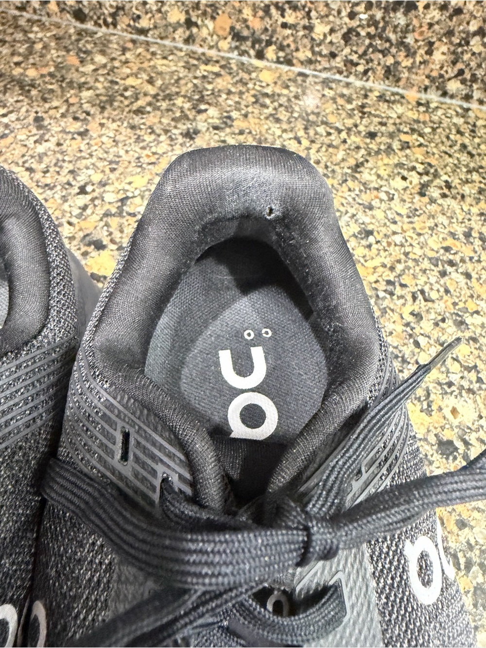 ON CloudTec Black Running Sneakers ladies 8 - Picture 6 of 12